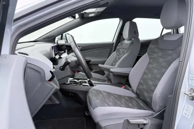Volkswagen ID.4 (2023) thumbnail 5