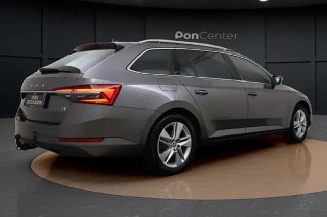 Škoda Superb (2023) thumbnail 6