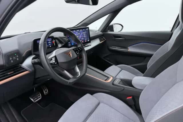 CUPRA Born (2024) thumbnail 3