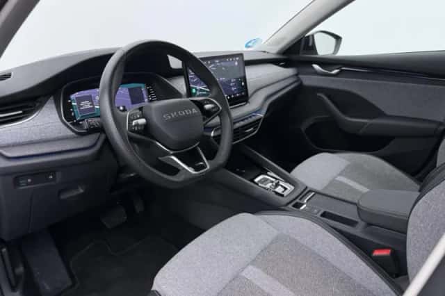 Škoda Octavia (2025) thumbnail 4