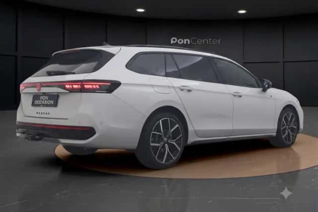 Volkswagen Passat (2025) thumbnail 6
