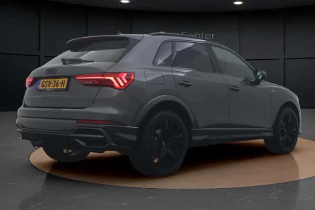 Audi Q3 (2023) thumbnail 6