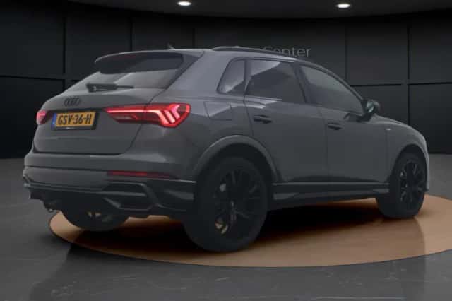 Audi Q3 (2023) thumbnail 6