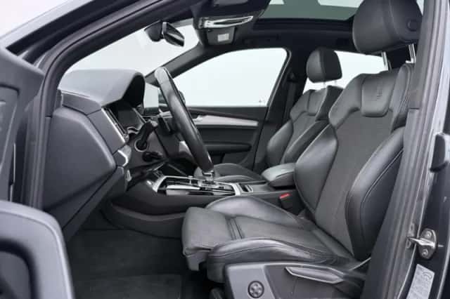 Audi Q5 (2021) thumbnail 5