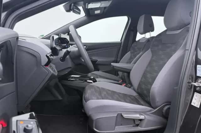 Volkswagen ID.4 (2022) thumbnail 5