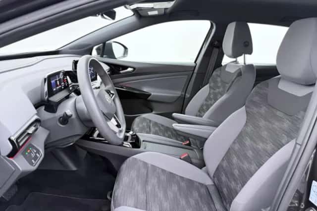 Volkswagen ID.4 (2022) thumbnail 5