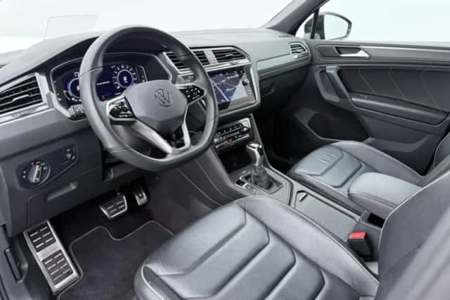 Volkswagen Tiguan (2022) thumbnail 4