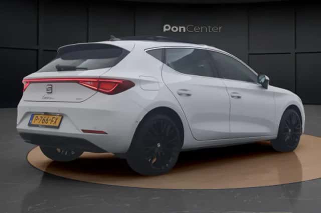 SEAT Leon (2021) thumbnail 6