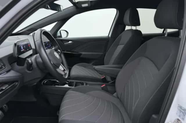 Volkswagen ID.3 (2024) thumbnail 5