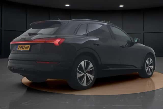 Audi Q8 e-tron (2024) thumbnail 5