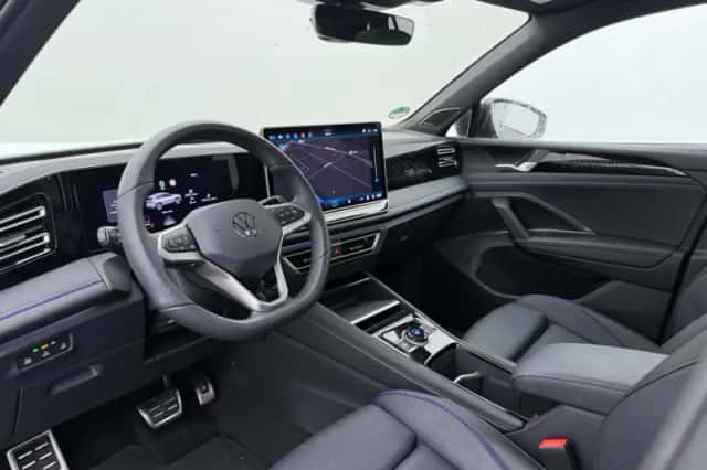 Volkswagen Tiguan (2025) thumbnail 4