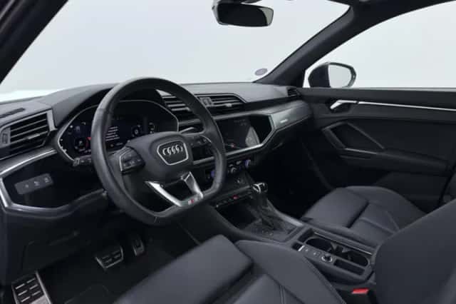 Audi Q3 (2024) thumbnail 4