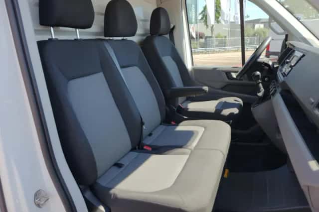 Volkswagen Crafter (2024) thumbnail 4