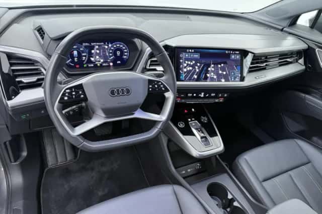 Audi Q4 e-tron (2025) thumbnail 4