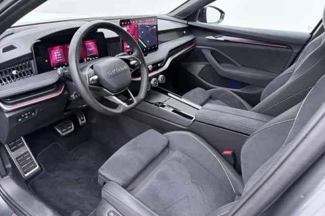 Škoda Superb (2025) thumbnail 4