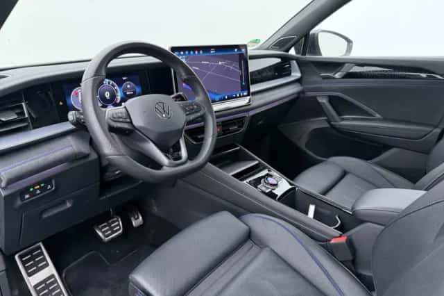 Volkswagen Tayron (2025) thumbnail 4