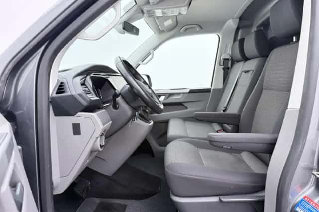Volkswagen Transporter (2021) thumbnail 5