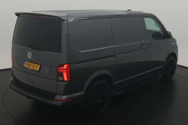 Volkswagen Transporter (2021) thumbnail 6