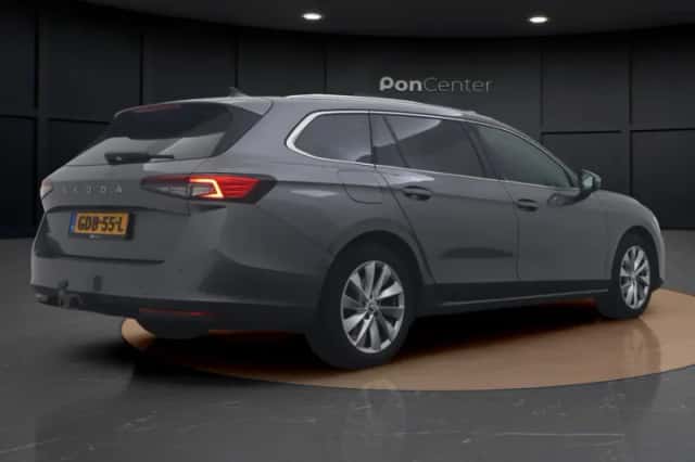 Škoda Superb (2024) thumbnail 6