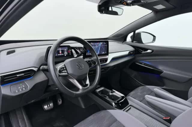 Volkswagen ID.4 (2023) thumbnail 4