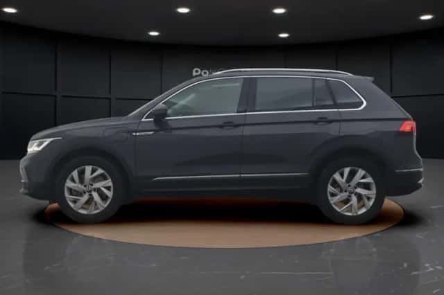 Volkswagen Tiguan (2024) thumbnail 6