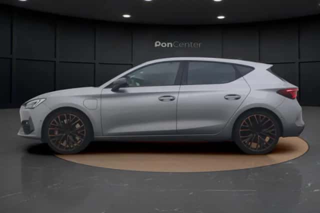 CUPRA Leon (2022) thumbnail 6