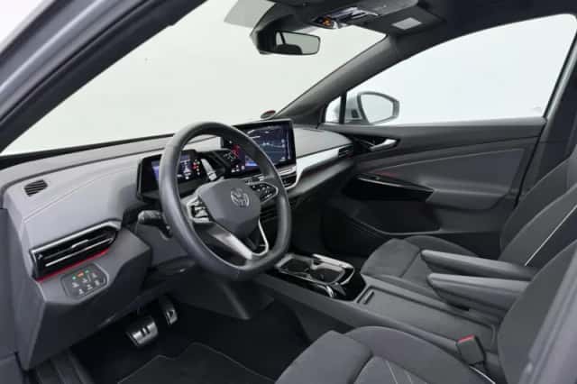 Volkswagen ID.4 (2023) thumbnail 4