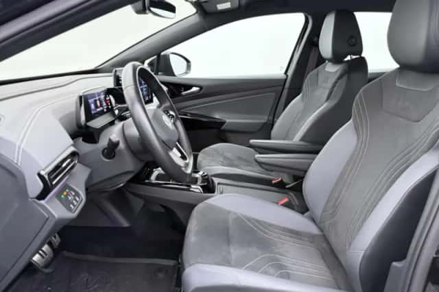 Volkswagen ID.4 (2023) thumbnail 5