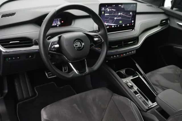 Škoda Enyaq (2023) thumbnail 4
