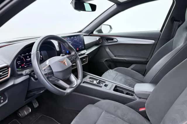 CUPRA Formentor (2024) thumbnail 4