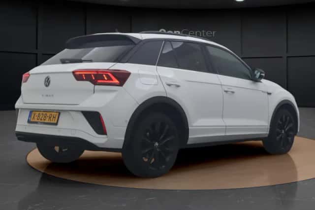 Volkswagen T-Roc (2024) thumbnail 6