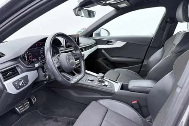 Audi A4 (2016) thumbnail 4