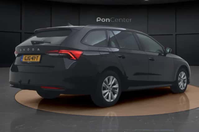 Škoda Octavia (2024) thumbnail 6