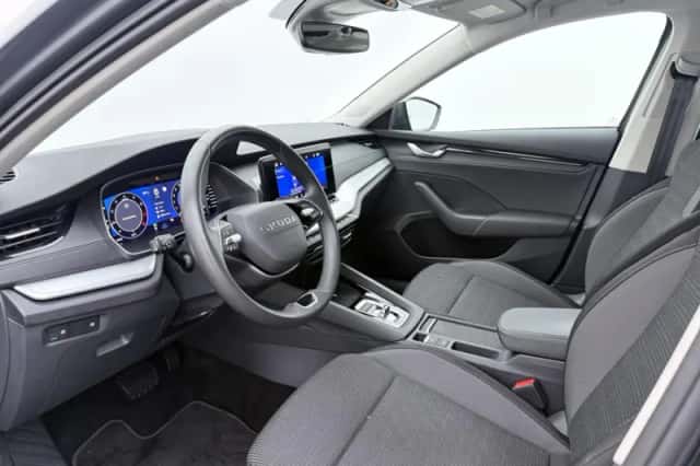 Škoda Octavia (2025) thumbnail 4