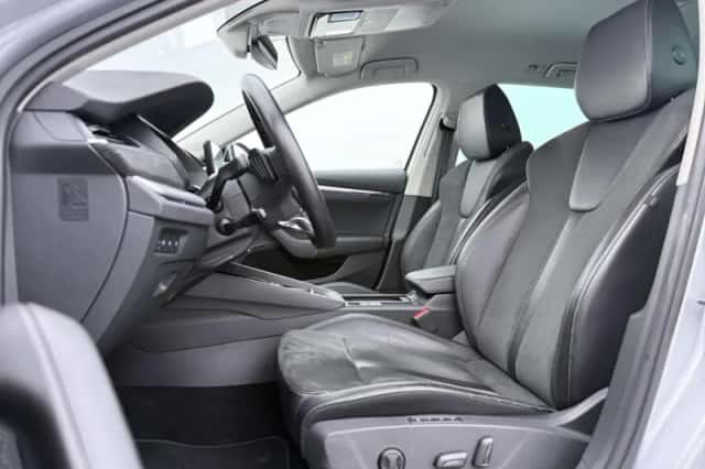 Škoda Octavia (2022) thumbnail 5