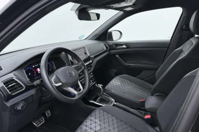 Volkswagen T-Cross (2025) thumbnail 4