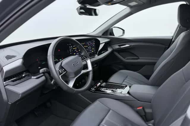 Audi Q6 e-tron (2025) thumbnail 4