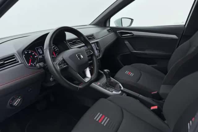 SEAT Arona (2019) thumbnail 4