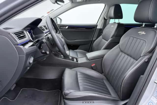 Škoda Superb (2023) thumbnail 5