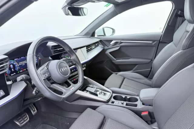 Audi A3 (2024) thumbnail 4