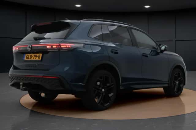 Volkswagen Tiguan (2024) thumbnail 6