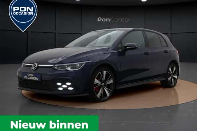 Volkswagen Golf (2022) thumbnail 2