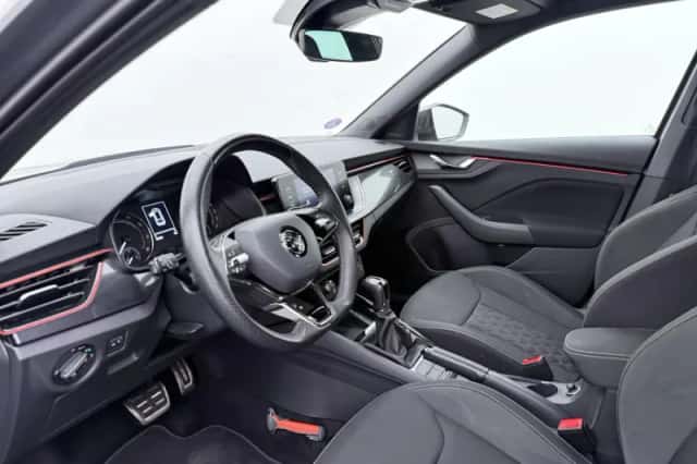 Škoda Kamiq (2023) thumbnail 4