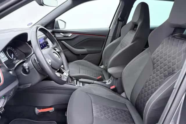 Škoda Kamiq (2023) thumbnail 5