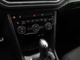 Volkswagen T-Roc (2021) thumbnail 9