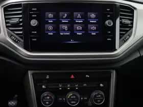 Volkswagen T-Roc (2021) thumbnail 8