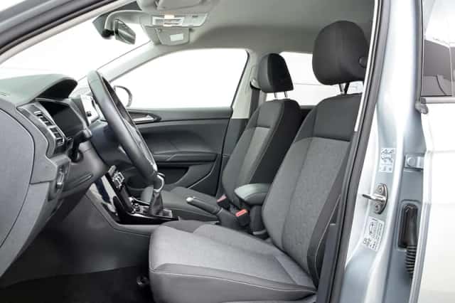 Volkswagen T-Cross (2025) thumbnail 4