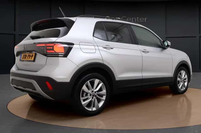 Volkswagen T-Cross (2025) thumbnail 5