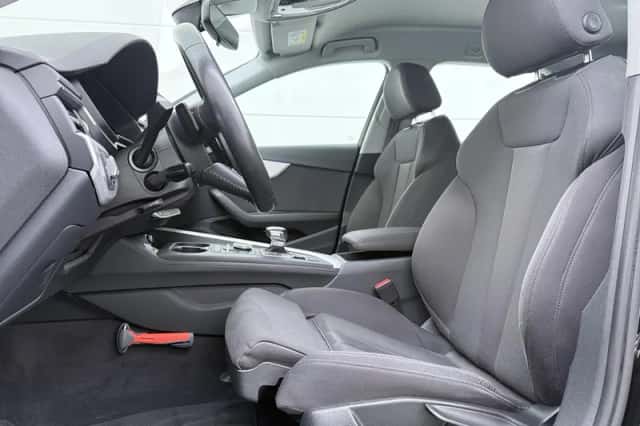 Audi A4 (2020) thumbnail 4