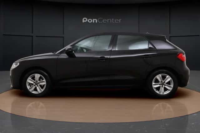 Audi A1 (2023) thumbnail 6
